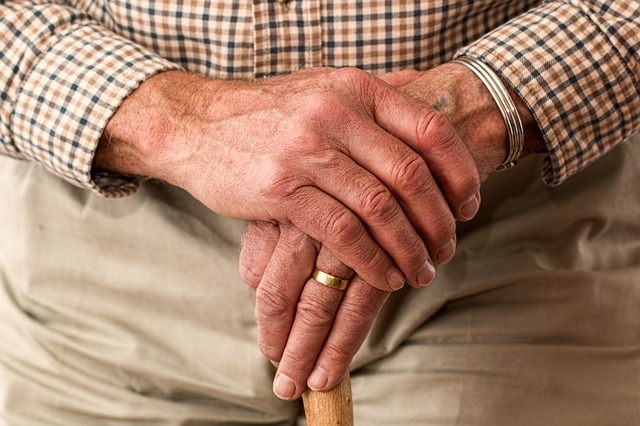 ¿Tengo derecho a heredar de mi abuelo si mi padre, su hijo, falleció con anterioridad?